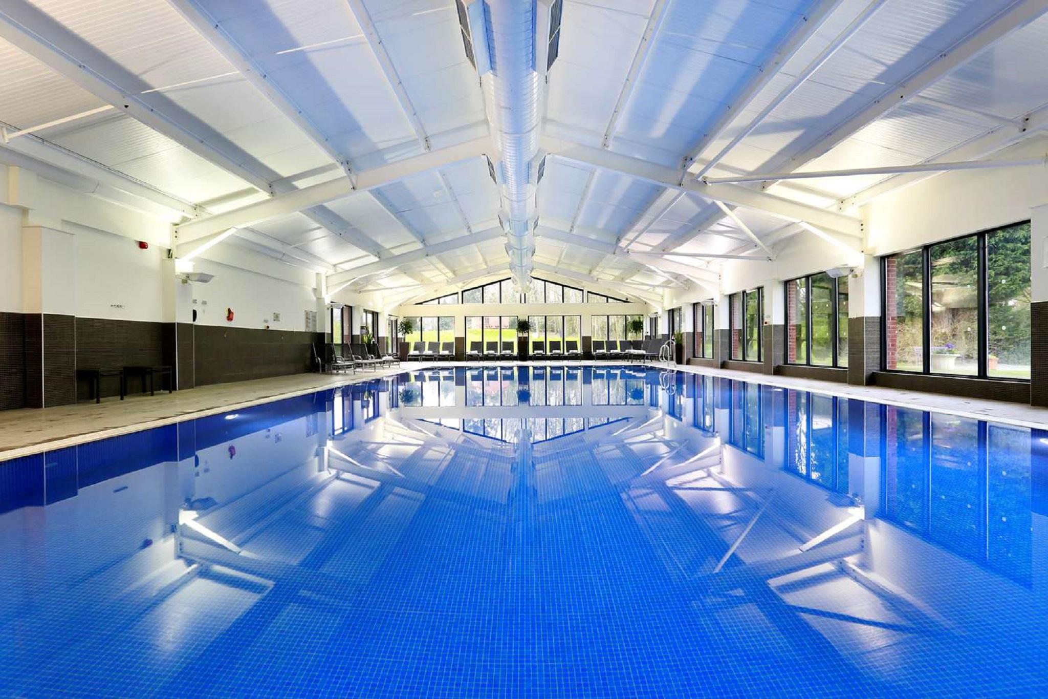 Macdonald Hill Valley Hotel, Spa & Golf Resort Уитчърч Екстериор снимка