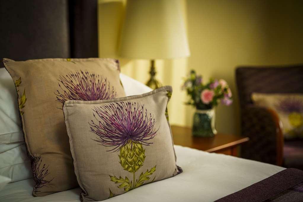 Macdonald Hill Valley Hotel, Spa & Golf Resort Уитчърч Стая снимка