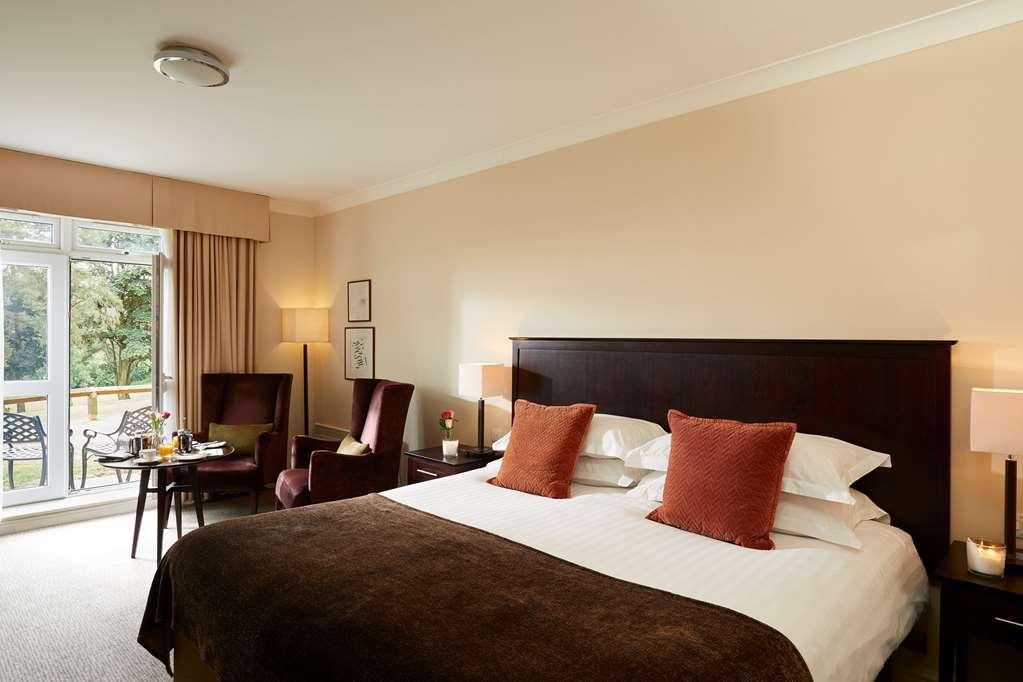 Macdonald Hill Valley Hotel, Spa & Golf Resort Уитчърч Стая снимка
