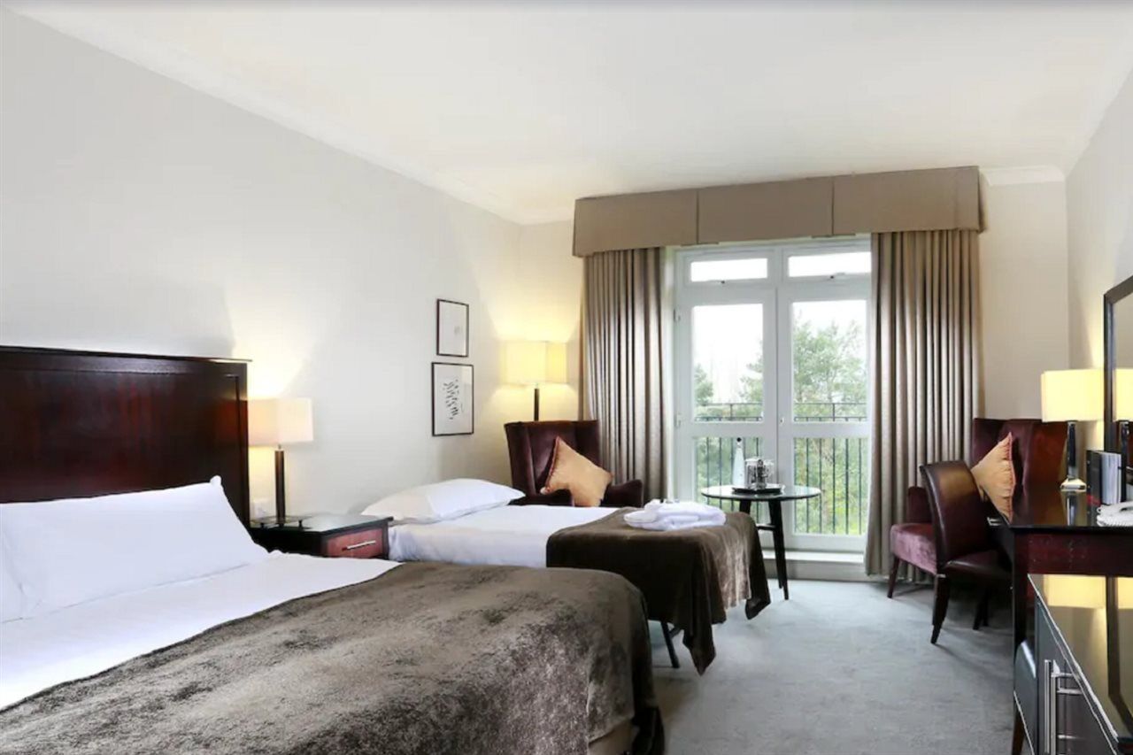 Macdonald Hill Valley Hotel, Spa & Golf Resort Уитчърч Екстериор снимка